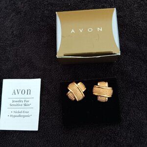 1998 Vintage Avon NIB Gold Tone Textured "X" Pierced Earrings